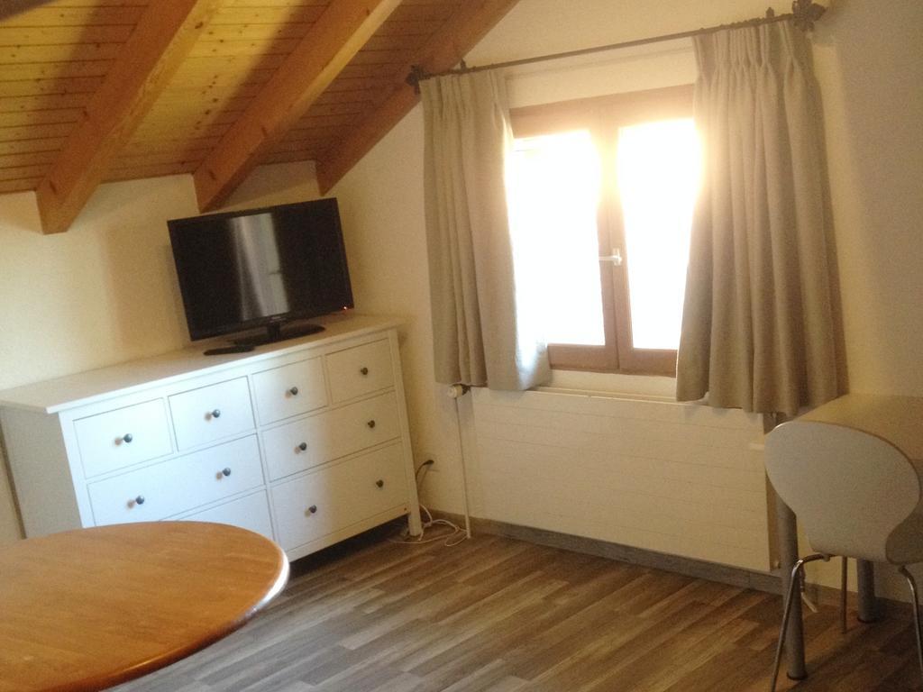 Domaine Viticole Bed and Breakfast Tartegnin Exterior foto